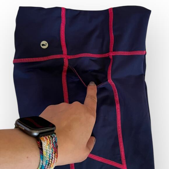 Vineyard Vines Performance Women's Navy & Blue Pink Capri Leggings Size Small - Picture 4 of 14